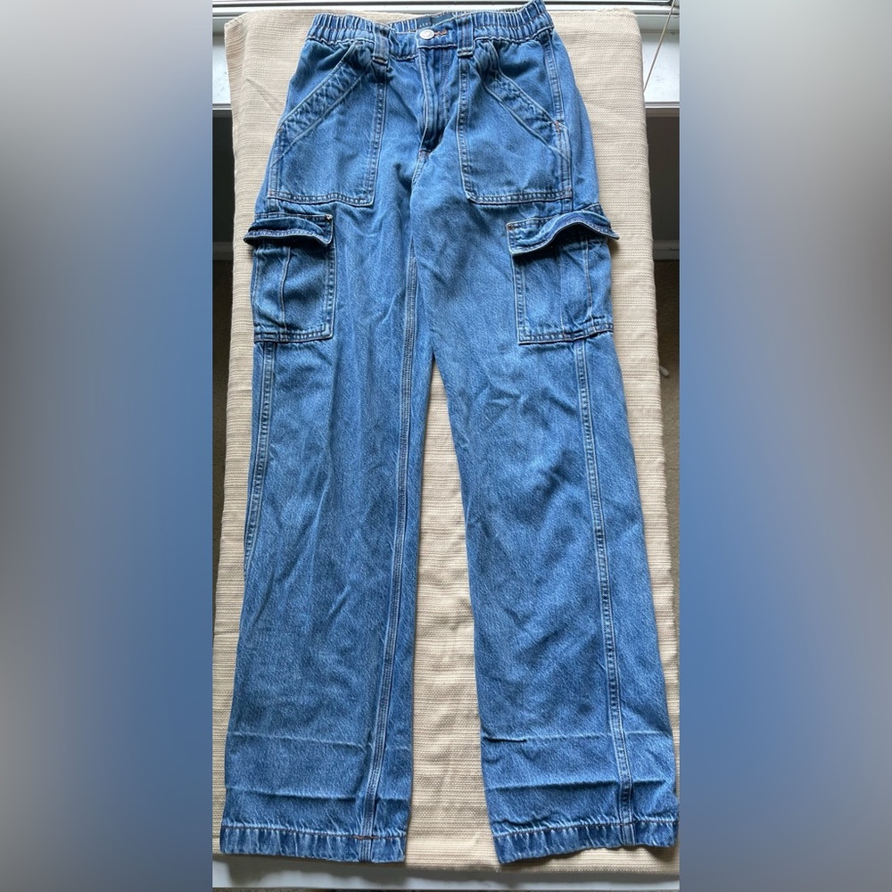 XS Aeropostale 90s style baggy jeans with minimal damage!